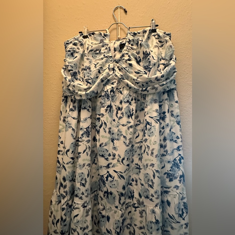 Azazie Maxi Dress - Picture 4 of 6
